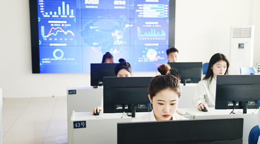 数据科学与大数据实训室