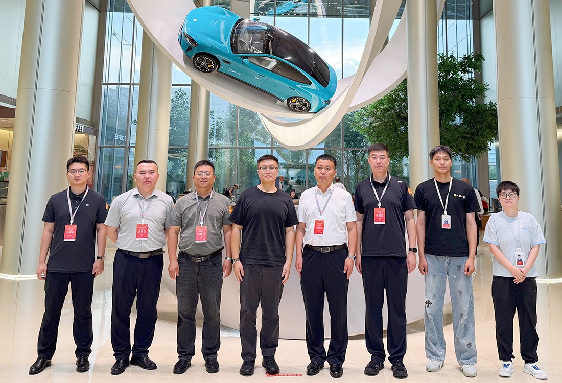 哈尔滨剑桥学院校长刘小辉一行赴我校调研交流