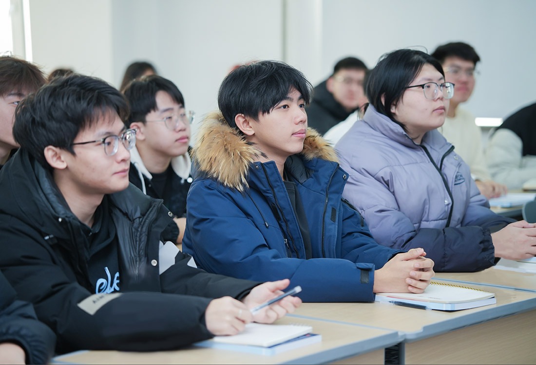 williamhill体育春季开学启新程 学子昂扬赴新篇