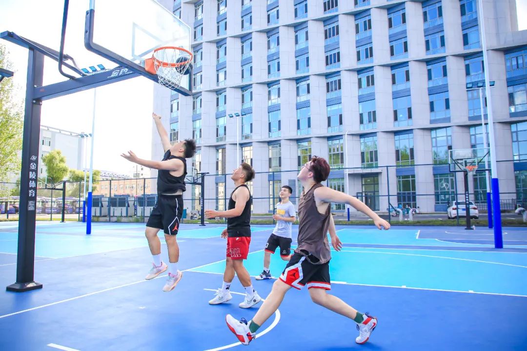 在华德，沉浸式体验“五星级”校园生活